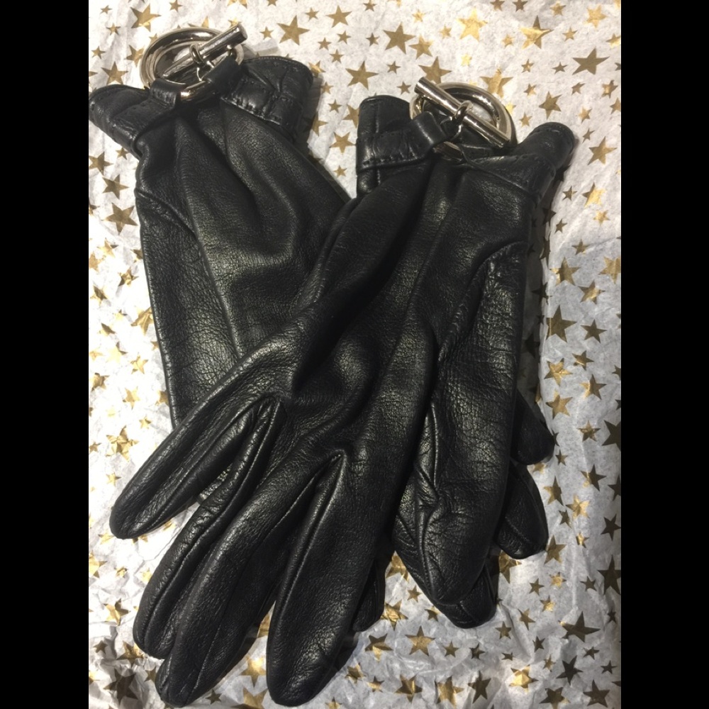 Hermes calf leather toggle gloves